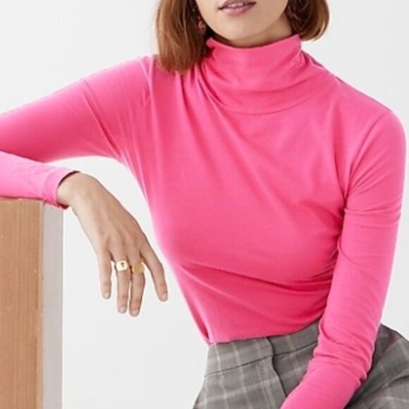 J. Crew Tissue turtleneck SWEET FUCHSIA SMALL - Picture 1 of 3